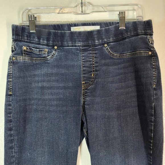 Levi Strauss Signature Gold Women's 31 by 30 12M Pull-On Shaping Skinny Jeans - Picture 2 of 6